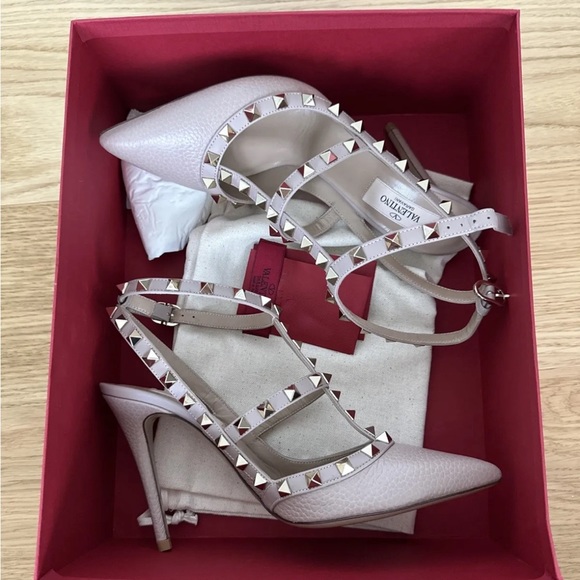 Valentino Garavani Rockstud Ankle Strap pump in leather | size: 37 (US 7) - Picture 11 of 14